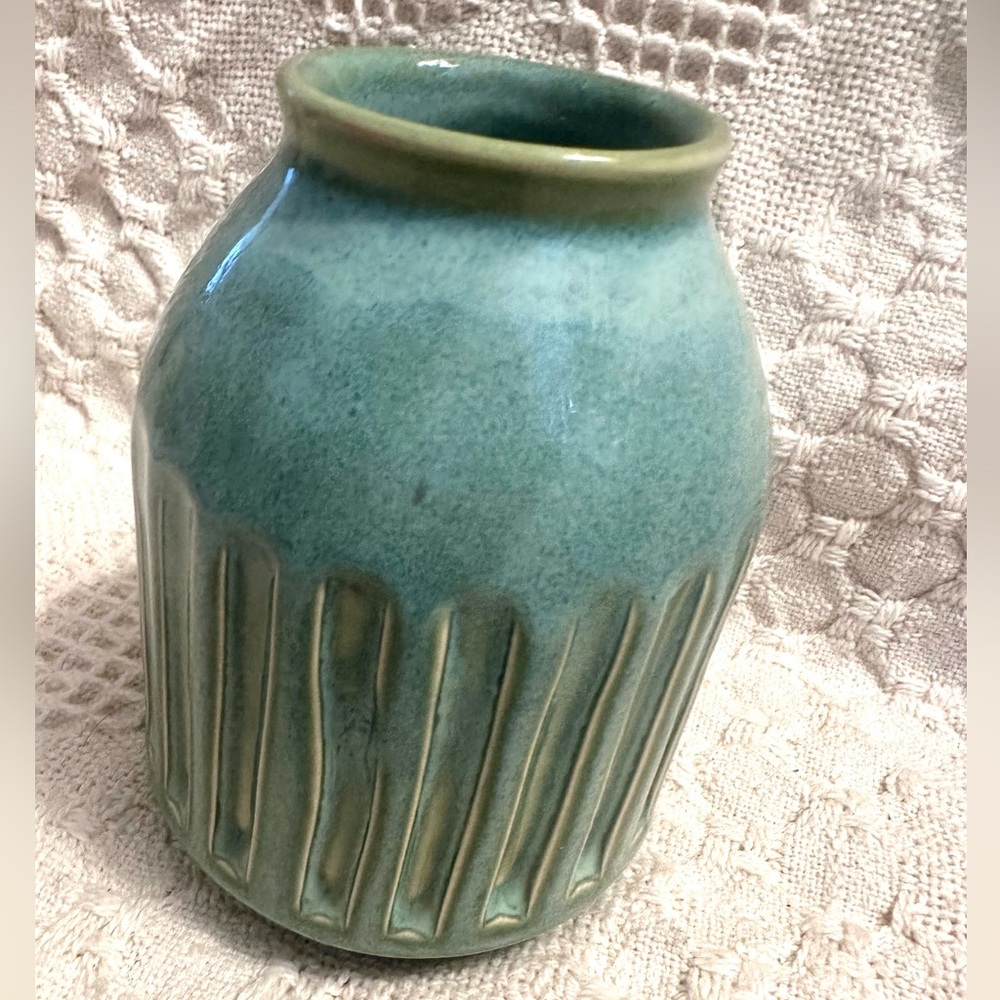 Lovely  Vtg Glazed Ocean Green Pottery Vase Marked AF
